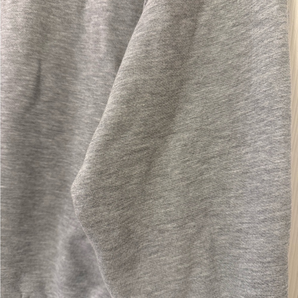 Alo Accolade Heather Gray crew Sweatshirt - Picture 4 of 4